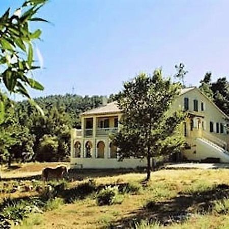 Gite Saint Clair - Escapade A Signes Exterior foto